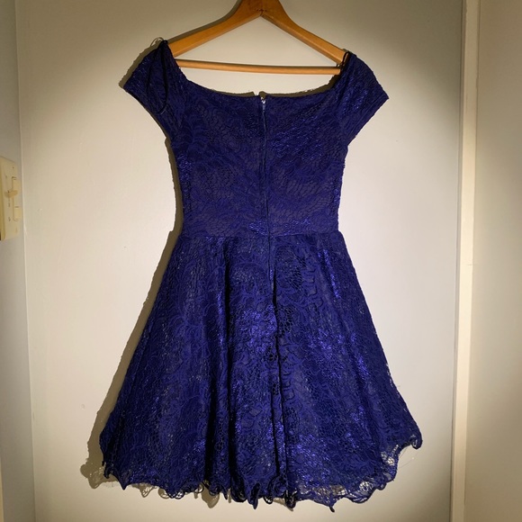 Flouncy blue prom dress - Picture 3 of 4